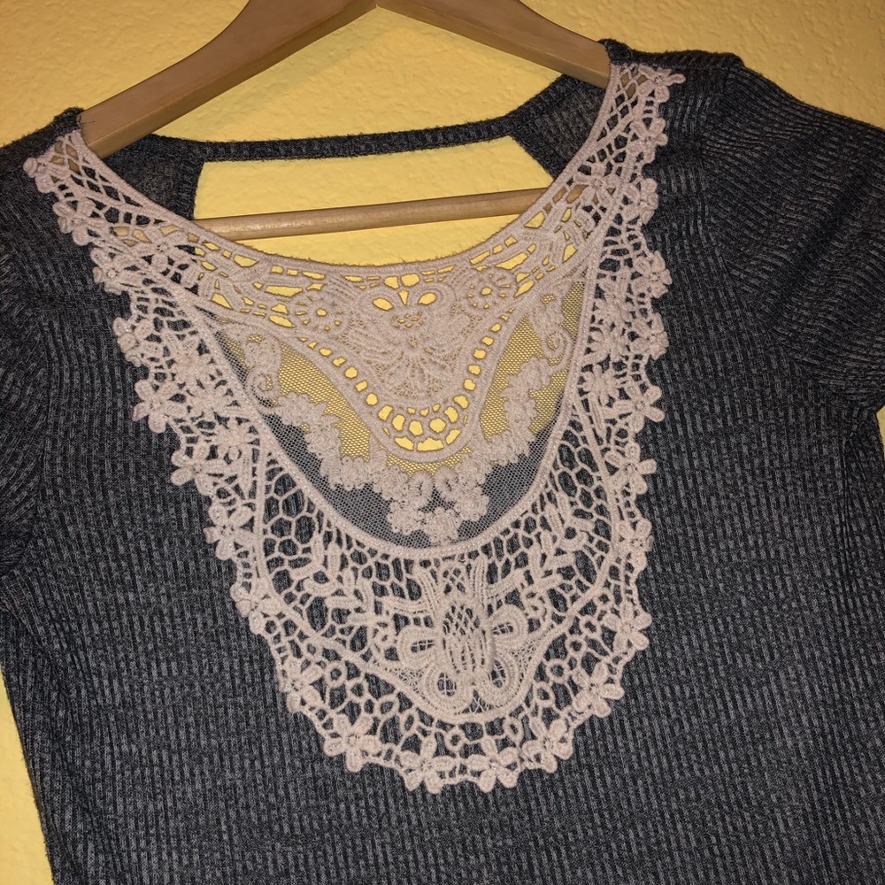 Long sleeve grey shirt